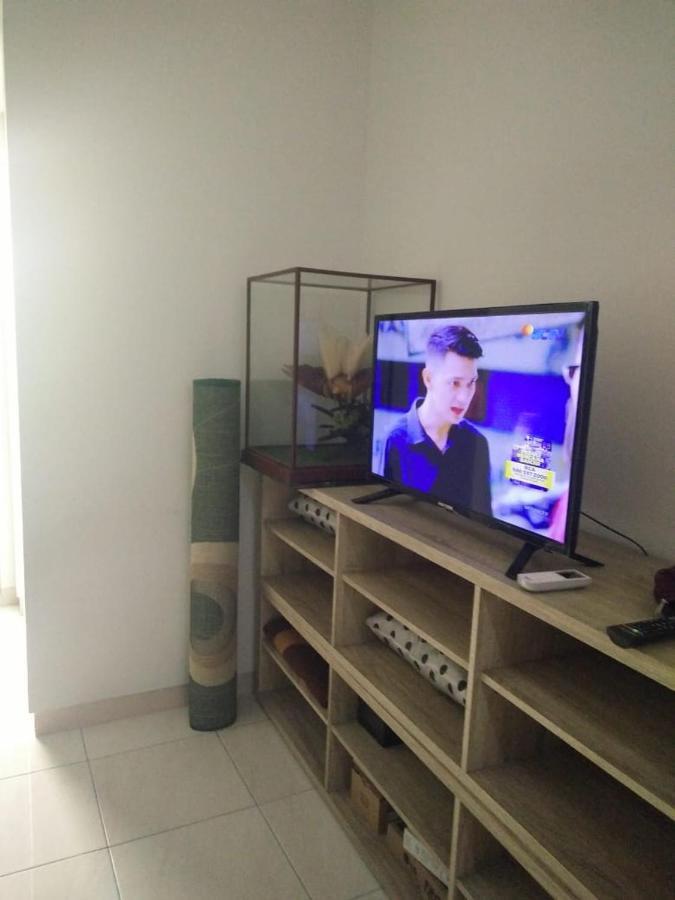 Springlake 2br-sumarecon-bekasi, By Bu Johan